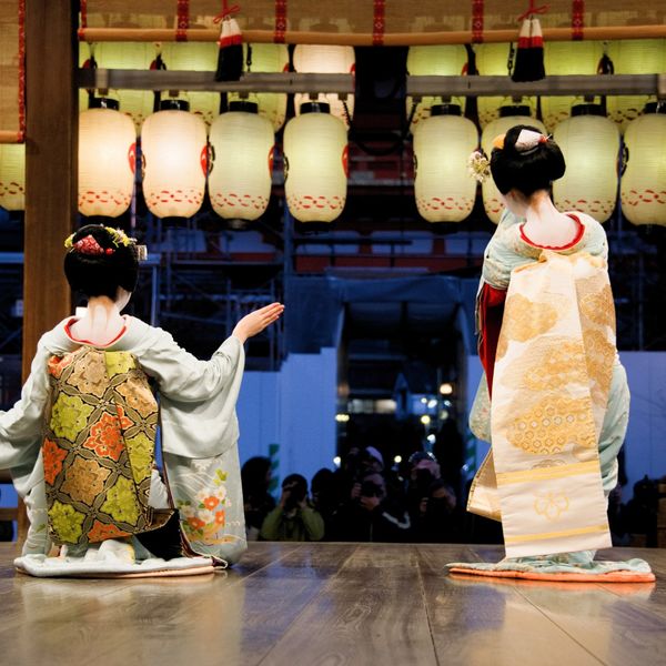 東大阪で不要な着物を買い取る際に出張査定に対応いたします